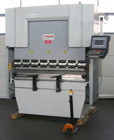 Hesse By Isitan Edgebender 1540 Abkantpresse - hydraulisch – RESALE
