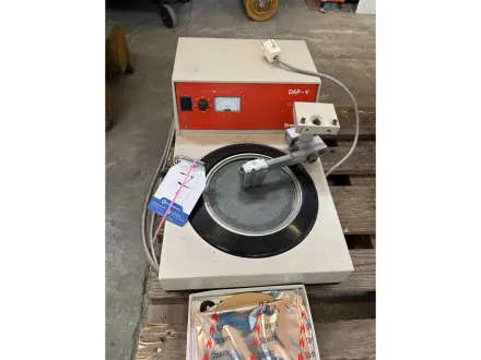 STRUERS DAP-V Tellerschleifmaschine – RESALE