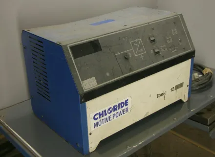 Chloride E36/50 Tonic 12 Ladegerät für Stapler – RESALE