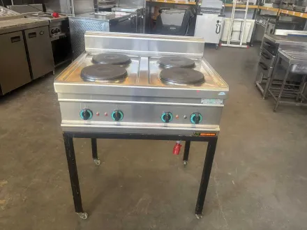 GIGA - SKC80E - ELEKTRISCHER HERD MIT 4 BRENNERN – RESALE