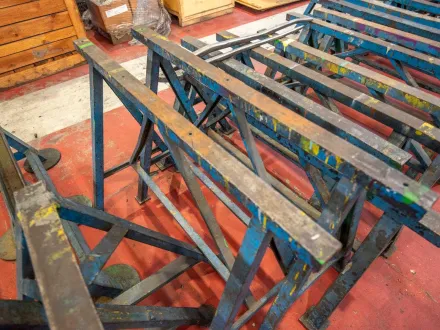 METALLSTAND Nr. 6PZ – RESALE