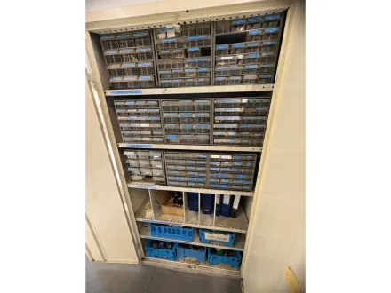 Werkstattschrank mit Inhalt – RESALE