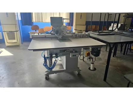 JUKI PS-800 Programmierbare Nähmaschine mit automatischem Muster – RESALE