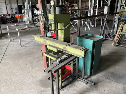 Compac DP 6 Hydraulikpresse – RESALE