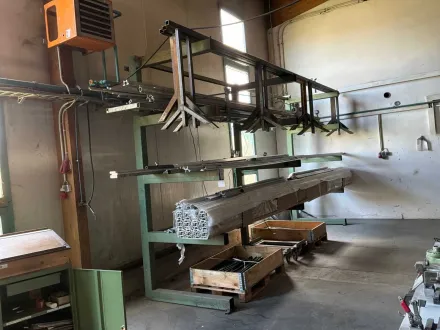 Auslegergestell mit Inhalt – RESALE