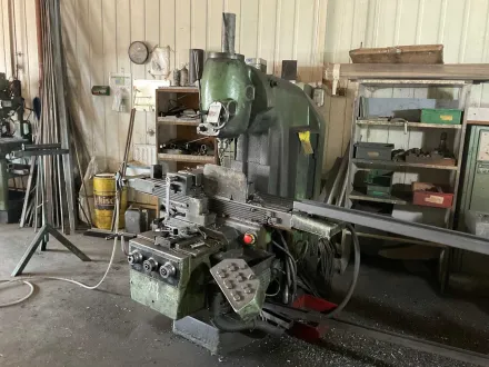 VEB Heckert vertikale Bohr- und Fräsmaschine – RESALE