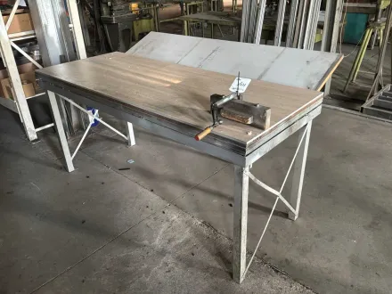 Montagetisch (4x) – RESALE