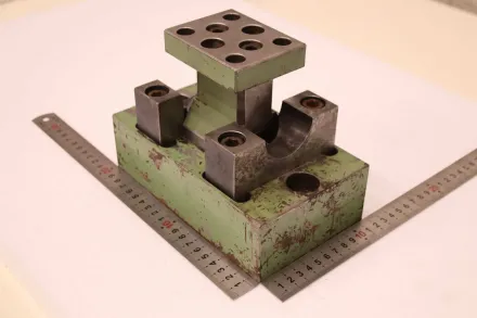 200/120/H150 mm Stanzwerkzeug – RESALE