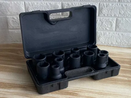 Set von 11 Kompassen – RESALE