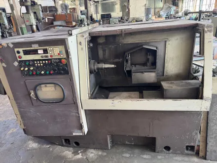 CNC-Werkzeugschleifmaschine / CNC-Bohrbohrmaschine – RESALE