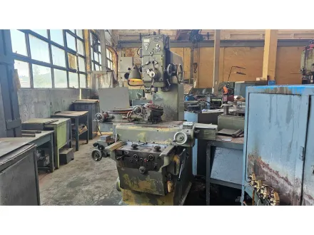 Vertikale Schlitzmaschine – RESALE