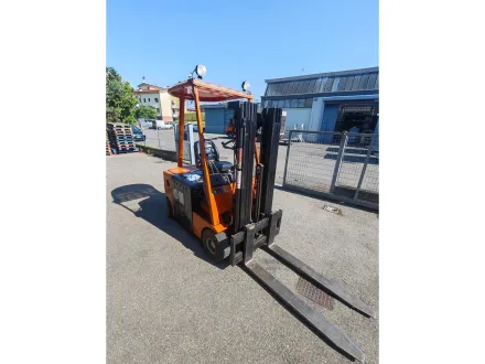 LUGLI - E18 - Elektrischer Gabelstapler – RESALE