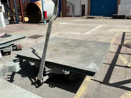 Abschleppwagen – RESALE