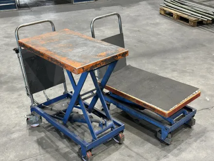 2 Scherenhubtische – RESALE