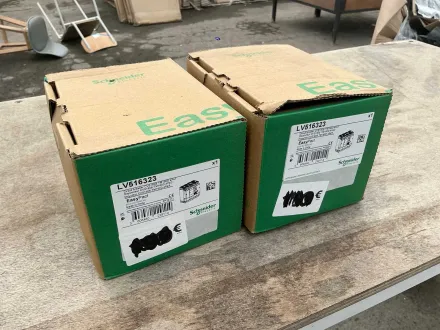 Schneider Electric - LV516323 - Weitere elektrische Zubehörteile (2x) – RESALE