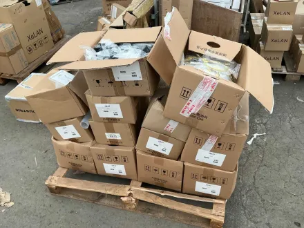 Verschiedene Zubehörteile – RESALE