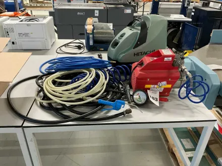 Hitachi / Fini Luftkompressor (2x) – RESALE