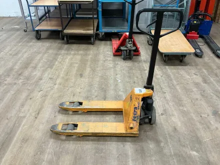 2008 Fetra Handhydraulischer Palettenwagen – RESALE
