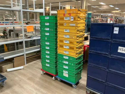 V&D Stapelkiste (22x) – RESALE