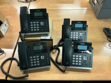 Yealink SIP-T42U Voip-Telefon (4x) – RESALE