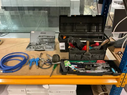 Verschiedene Werkzeuge – RESALE