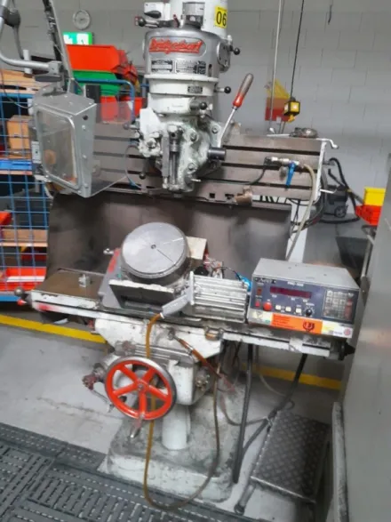 Bridgeport Fräsmaschine - Universal – RESALE