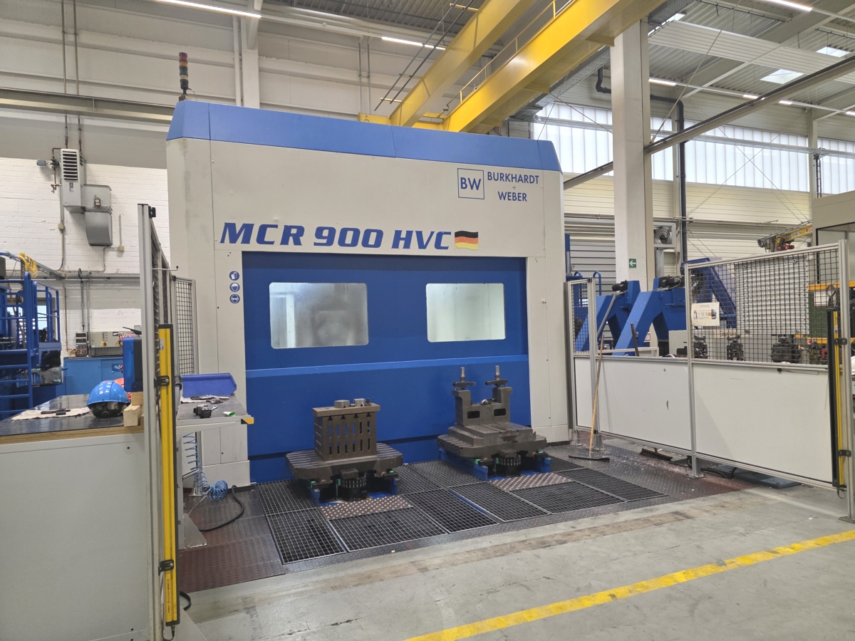 BURKHARDT + WEBER MCR 900 HVC Bearbeitungszentrum - Universal