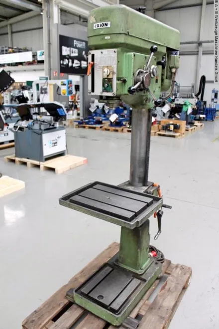 Ixion BS 30 AV Säulenbohrmaschine – RESALE