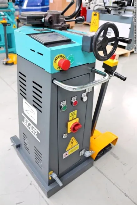 Falken // Isitan BK - 042 Rohrbiegemaschine – RESALE