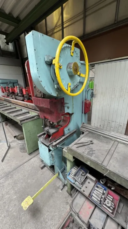 mit Rollenbahn Stanze – RESALE