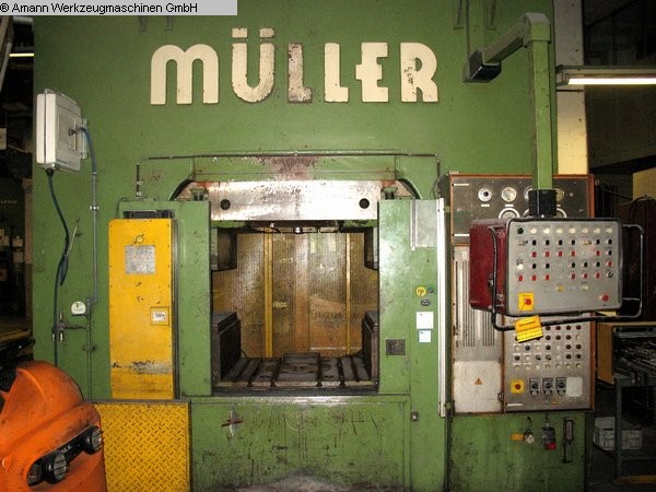 MÜLLER-WEINGARTEN PUK 2000-10.1.2 Hydraulische Presse