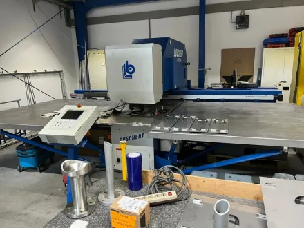 Boschert EL 1000 CNC Z ROTA Stanz- und Nibbelmaschine – RESALE