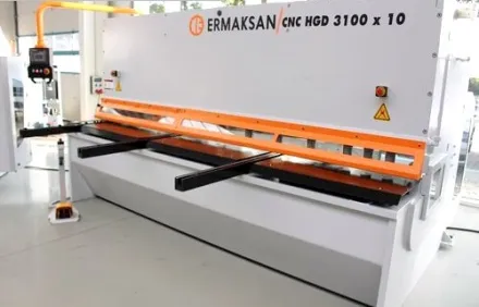 Ermak CNC HGD 3100x10 HH MONO Tafelschere - hydraulisch – RESALE