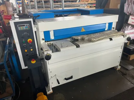 Burnet CFM 1360 x 3,0 Tafelschere - hydraulisch – RESALE