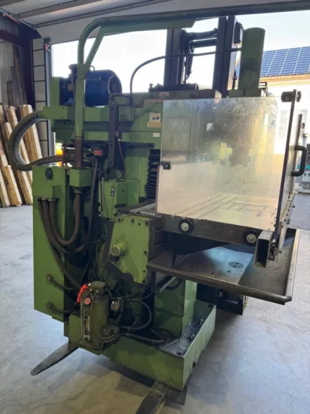 Avia D-36A1 Fräsmaschine - Universal – RESALE