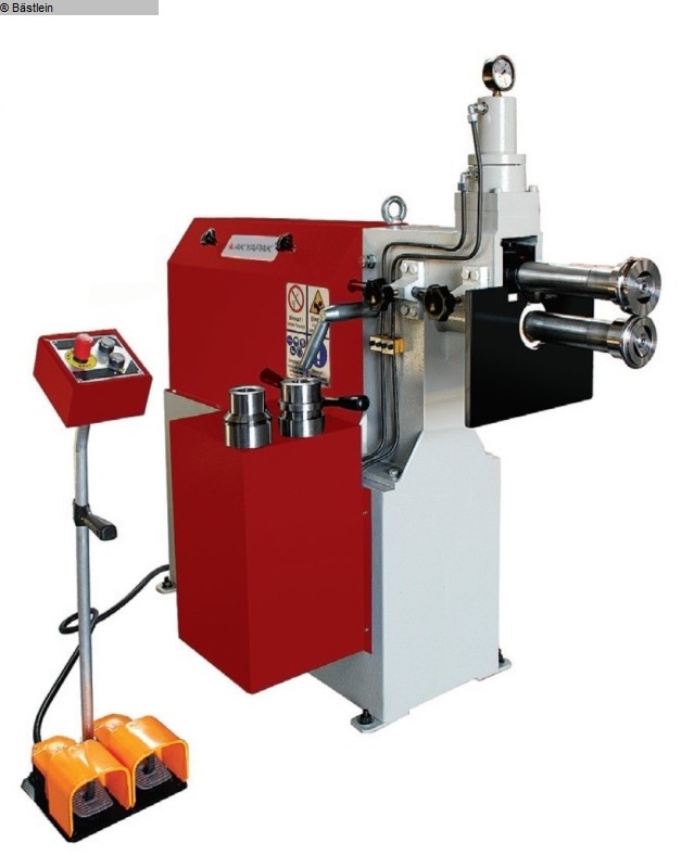 AK-BEND AKM 250 H Sickenmaschine