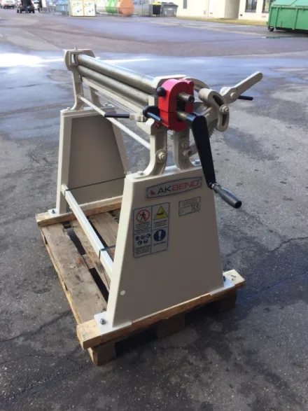 Ak-Bend A 56-10/1,0 Blechbiegemaschine - 3 Walzen – RESALE
