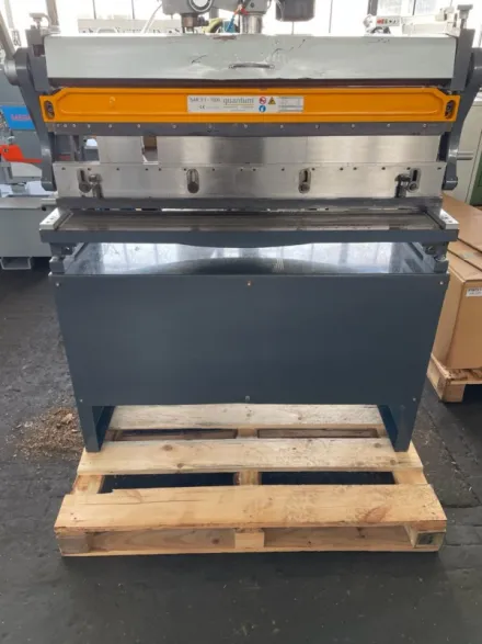 Quantum SAR 1000 3:1 Schwenkbiegemaschine – RESALE