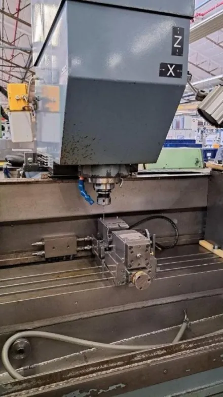 Busch FB1-150 CNC Vertikal - Nutenfräsmaschine – RESALE
