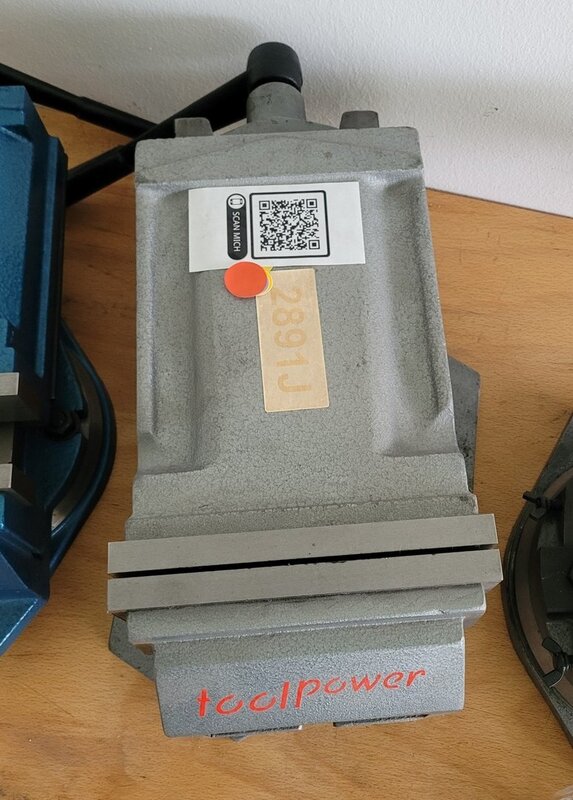 TOOLPOWER QH 125 Schraubstock