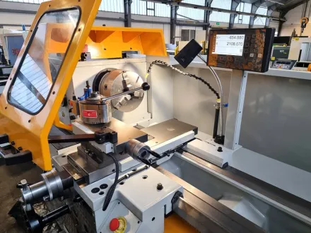 Zmm C 11 MC Spitzendrehmaschine – RESALE