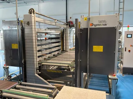 2022 Dynma LM20016. V3 Cabinet-Fließband – RESALE