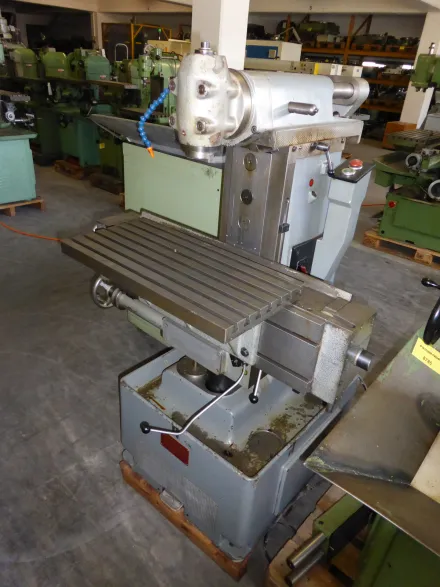Sixis S 103 R Universalfräsmaschinen – RESALE