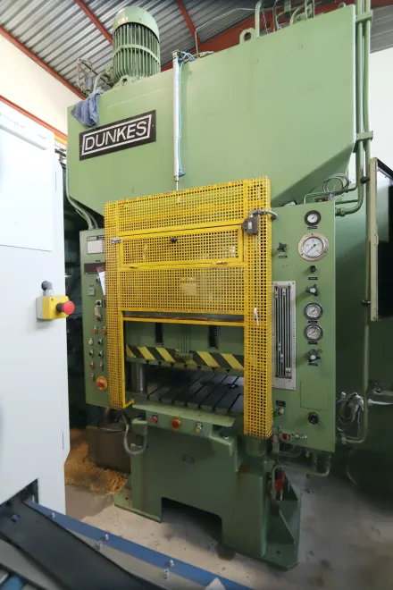 Dunkes HS 4-40/20 Hydraulische Pressen – RESALE