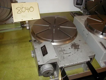 Hauser D 300 Rundtische – RESALE