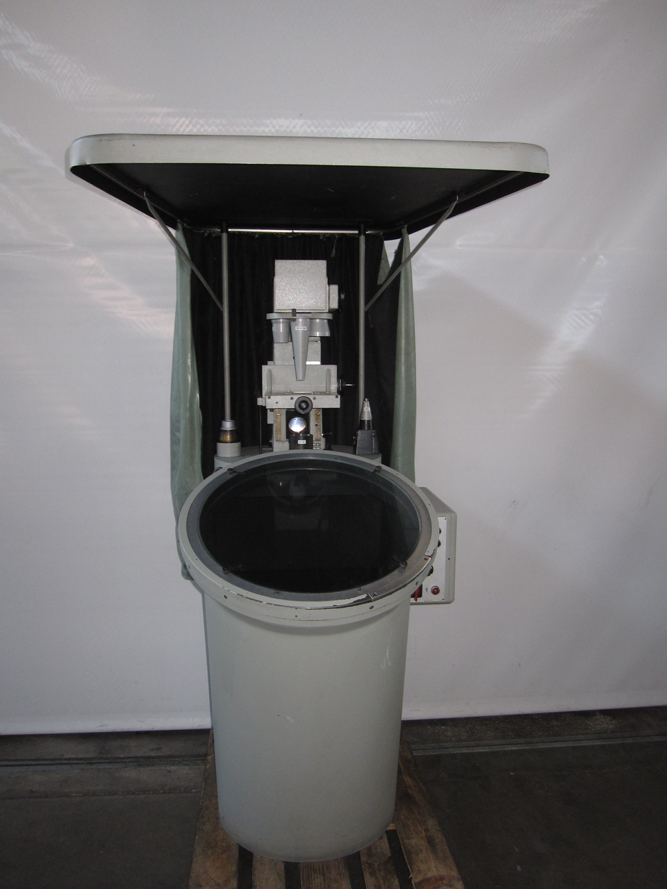 HAUSER H 601 Profilprojektoren
