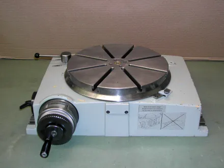 Hauser 300 Rundtische – RESALE