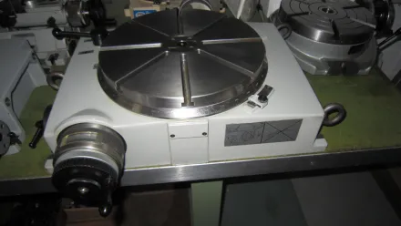 Hauser 300 Rundtische – RESALE