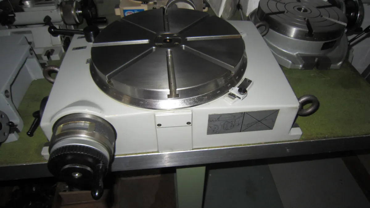 HAUSER 300 Rundtische