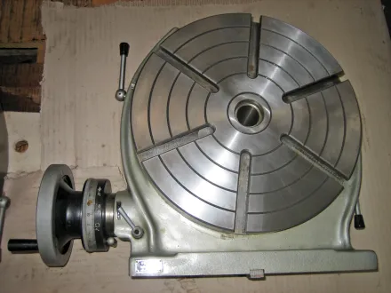 Chinoise TLS 320 Rundtische – RESALE